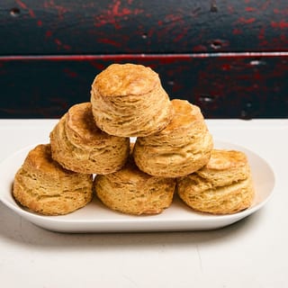 6 Biscuits & Honey Butter